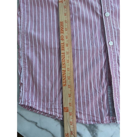 3/$27 Men’s Slade Wilder Long Sleeve Button Down Shirt in Red, size Large - Picture 14 of 14